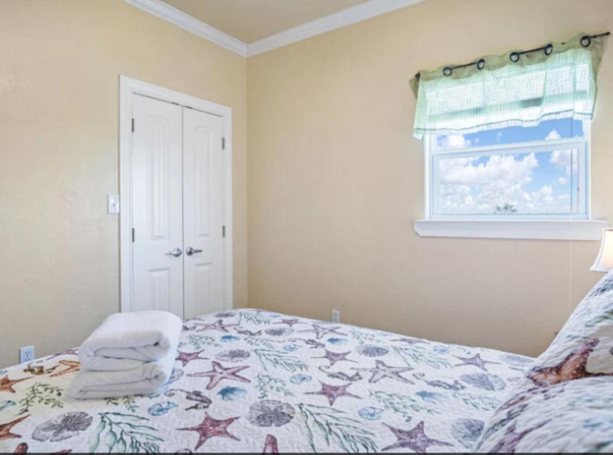 Fancy Nancy 2 Min Walk To Beach, Lyft, Pet-Friendly Bolivar Peninsula Buitenkant foto
